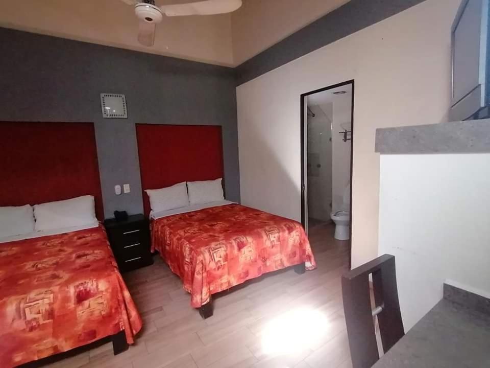 Hotel Ja Centro גואדלחארה מראה חיצוני תמונה