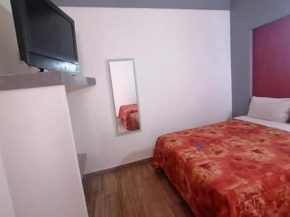 Hotel Ja Centro גואדלחארה מראה חיצוני תמונה