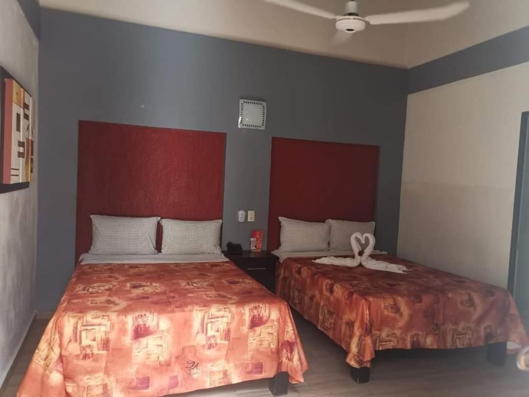 Hotel Ja Centro גואדלחארה מראה חיצוני תמונה