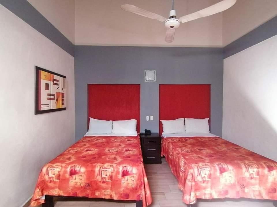 Hotel Ja Centro גואדלחארה מראה חיצוני תמונה