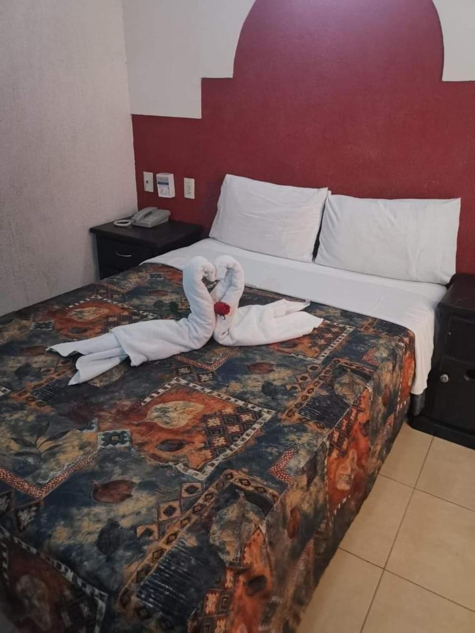 Hotel Ja Centro גואדלחארה מראה חיצוני תמונה